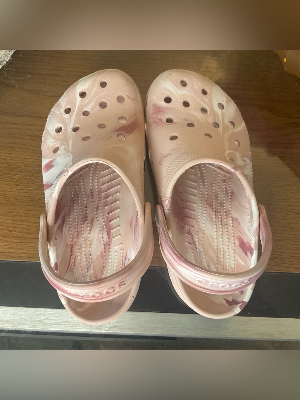 CROCS KIDS CLASSIC MARBLED CLOGS SZ J3 - Picture 5 of 7